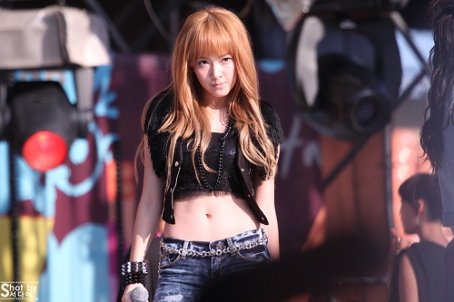 http://www.girlsgen.com/gallery/plog-content/thumbs/jessica/jessica-photos-1/large/1961-jessica-snsd-0318.jpg